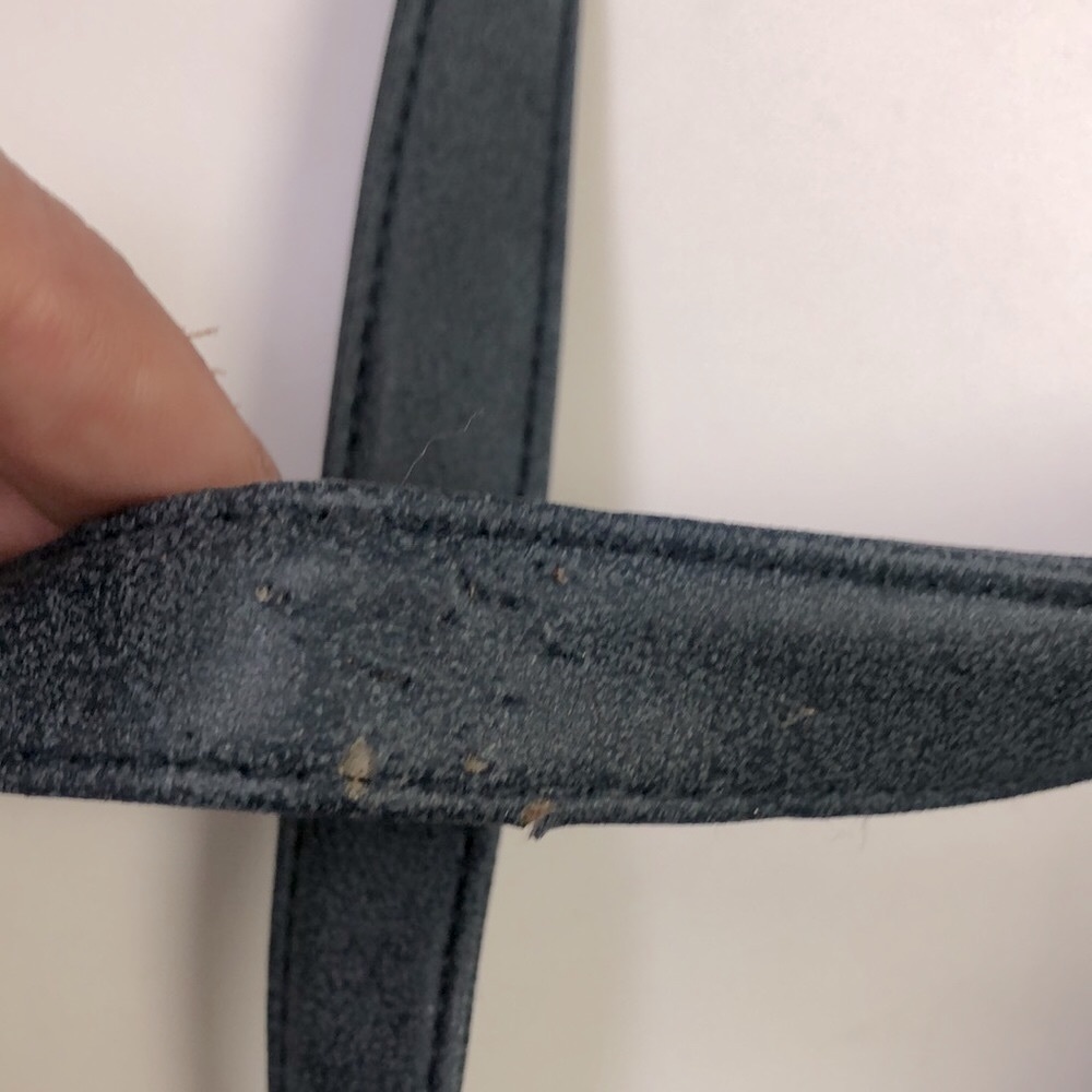 Small round blue crossbody bag. - Picture 6 of 6